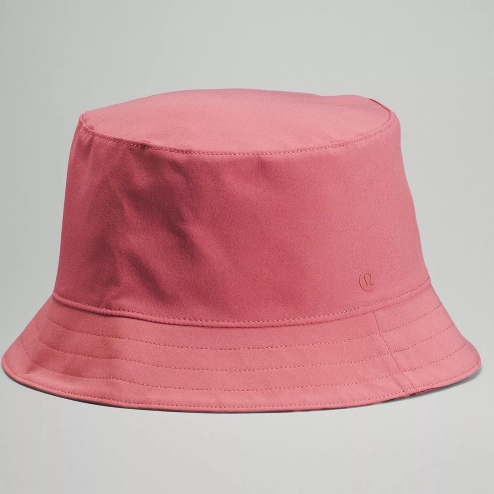 BNWT Lululemon Wear Both Ways Bucket Hat in Pink